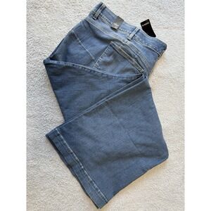 NWT Torrid Medium Wash‎ Bombshell Flare Premium Stretch Denim Jeans Womens 30T